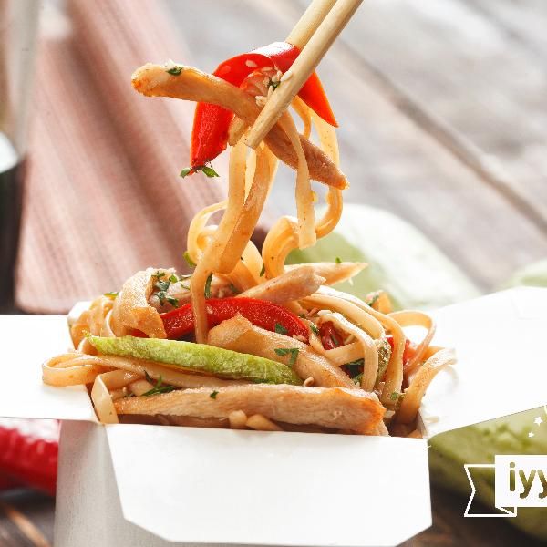 Wok-лапша с курицей