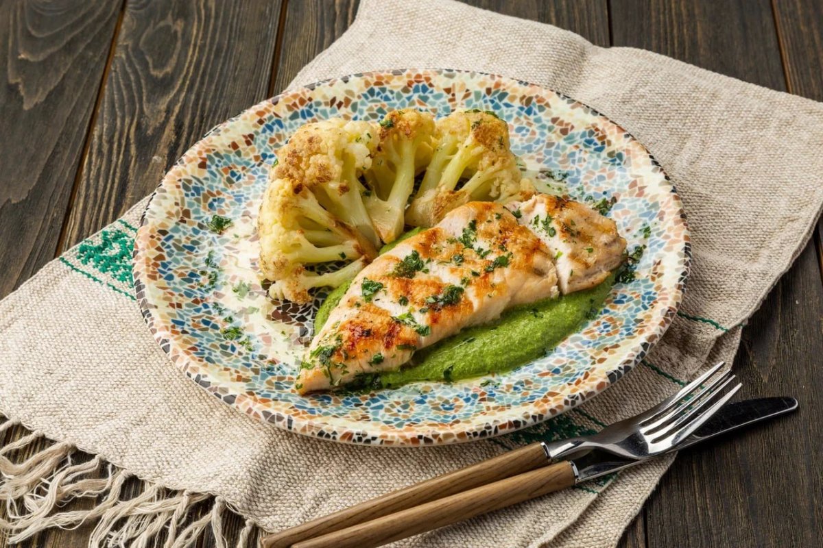 Куриная грудка с цветной капустой