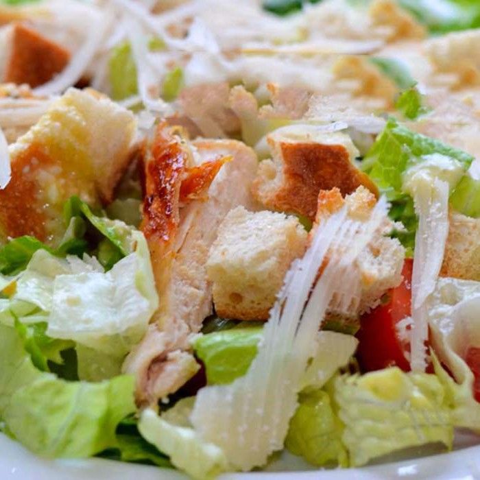 САЛАТ А-ЛЯ ЦЕЗАРЬ ЧИКЕН С КУРИЦЕЙ