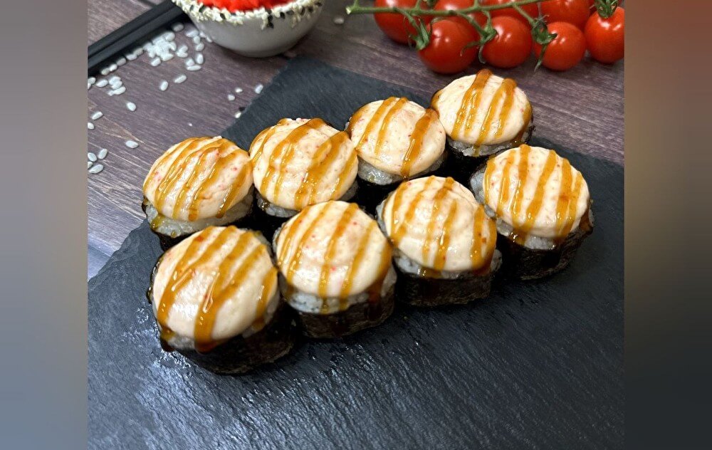 Запечённый ролл с окунем