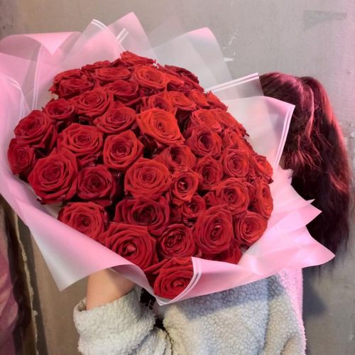 Букет из 55 красных роз 