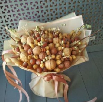 Букет с орехами "ореховая улыбка"