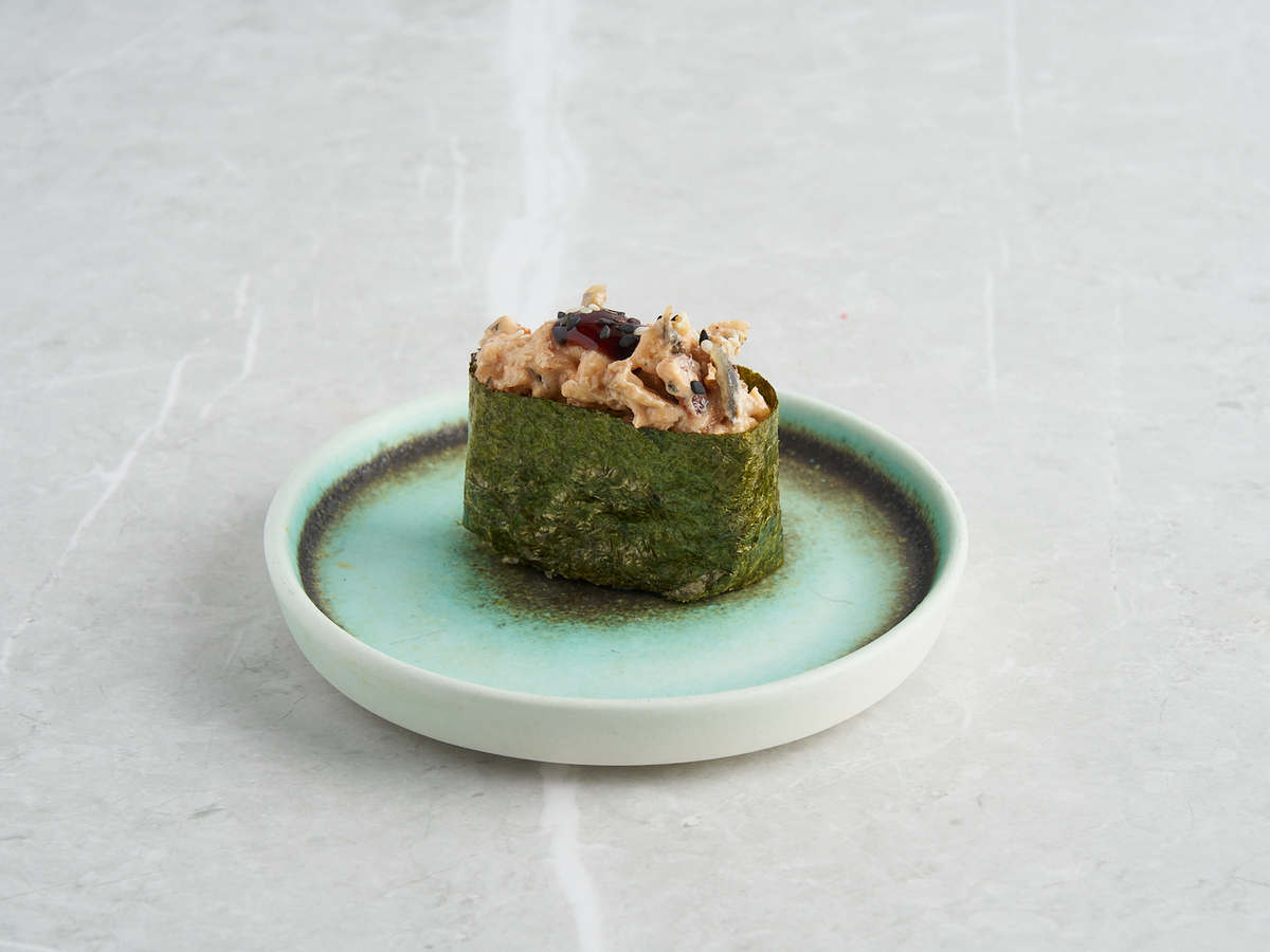 Суши с угрем острые