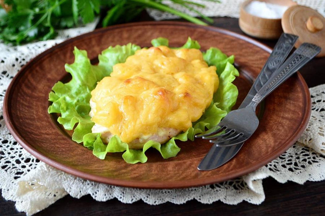 Куриное Филе под Сыром и Ананасом