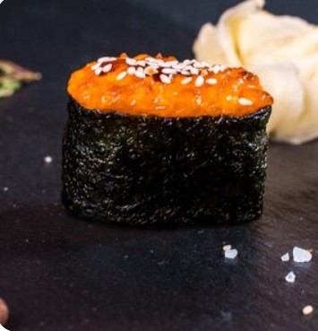 Запеченные суши с лососем