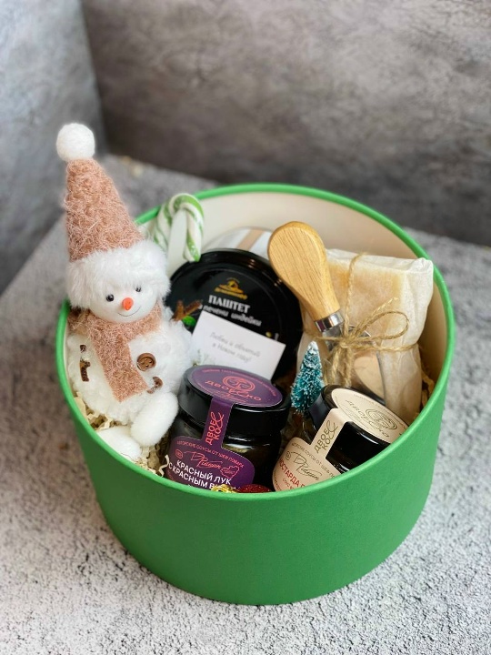 Подарок новогодний "Снеговик гурман"