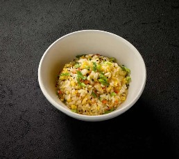 Рис с яйцом и овощами
