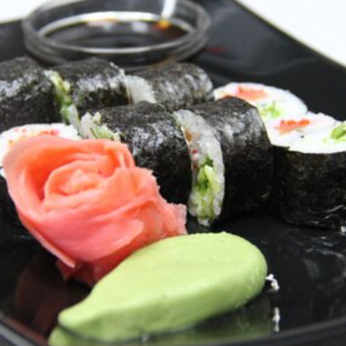 Ролл Инь-янь с угрем и лососем