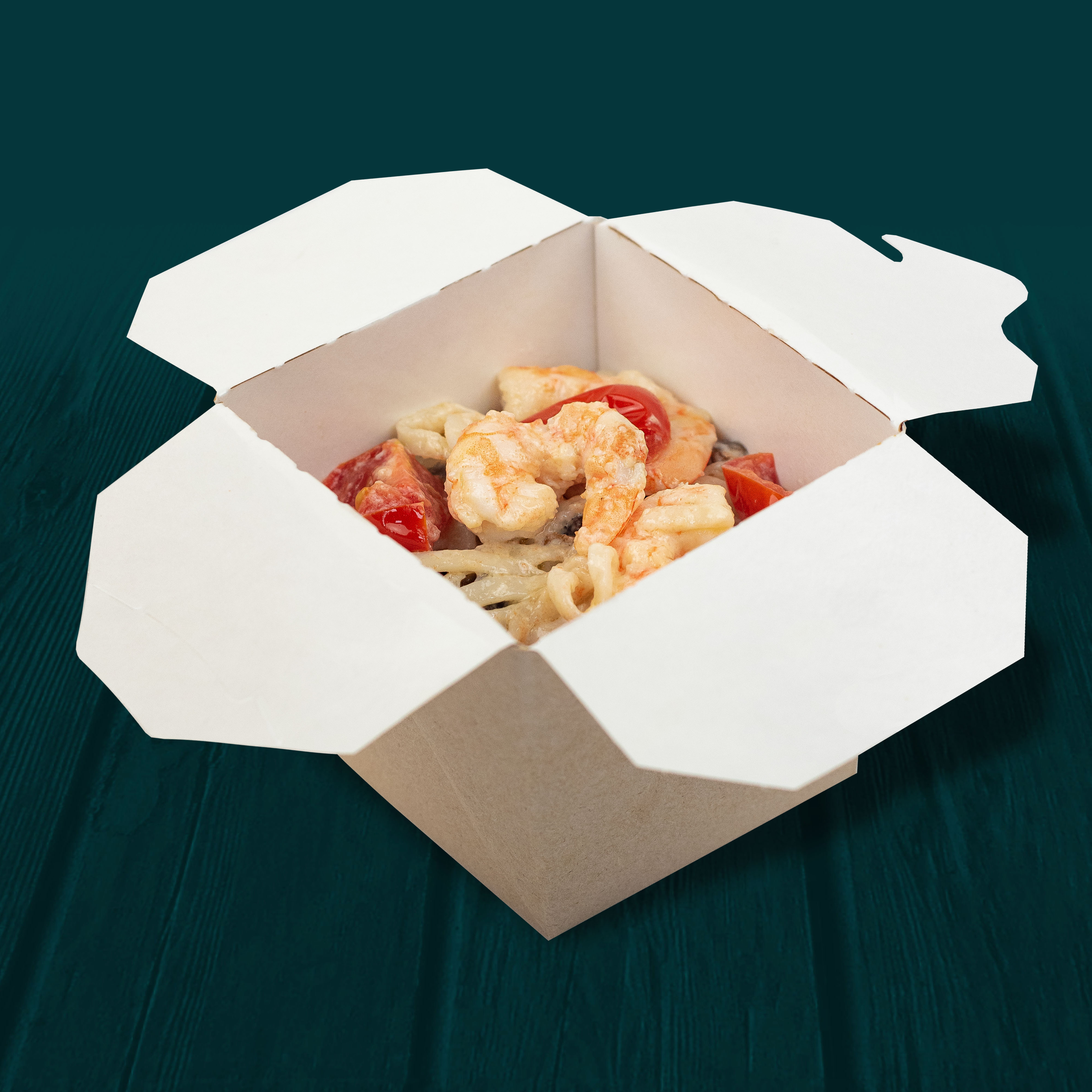 Вок на кокосовом с креветками