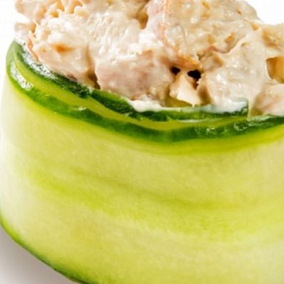 Суши в огурце с курицей