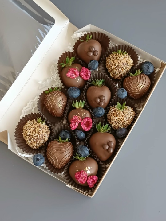 Клубника в шоколаде "Молочный шоколад"