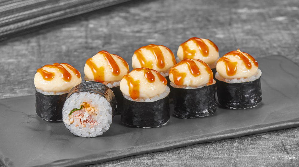 Ролл Бекон монако хот (мини)