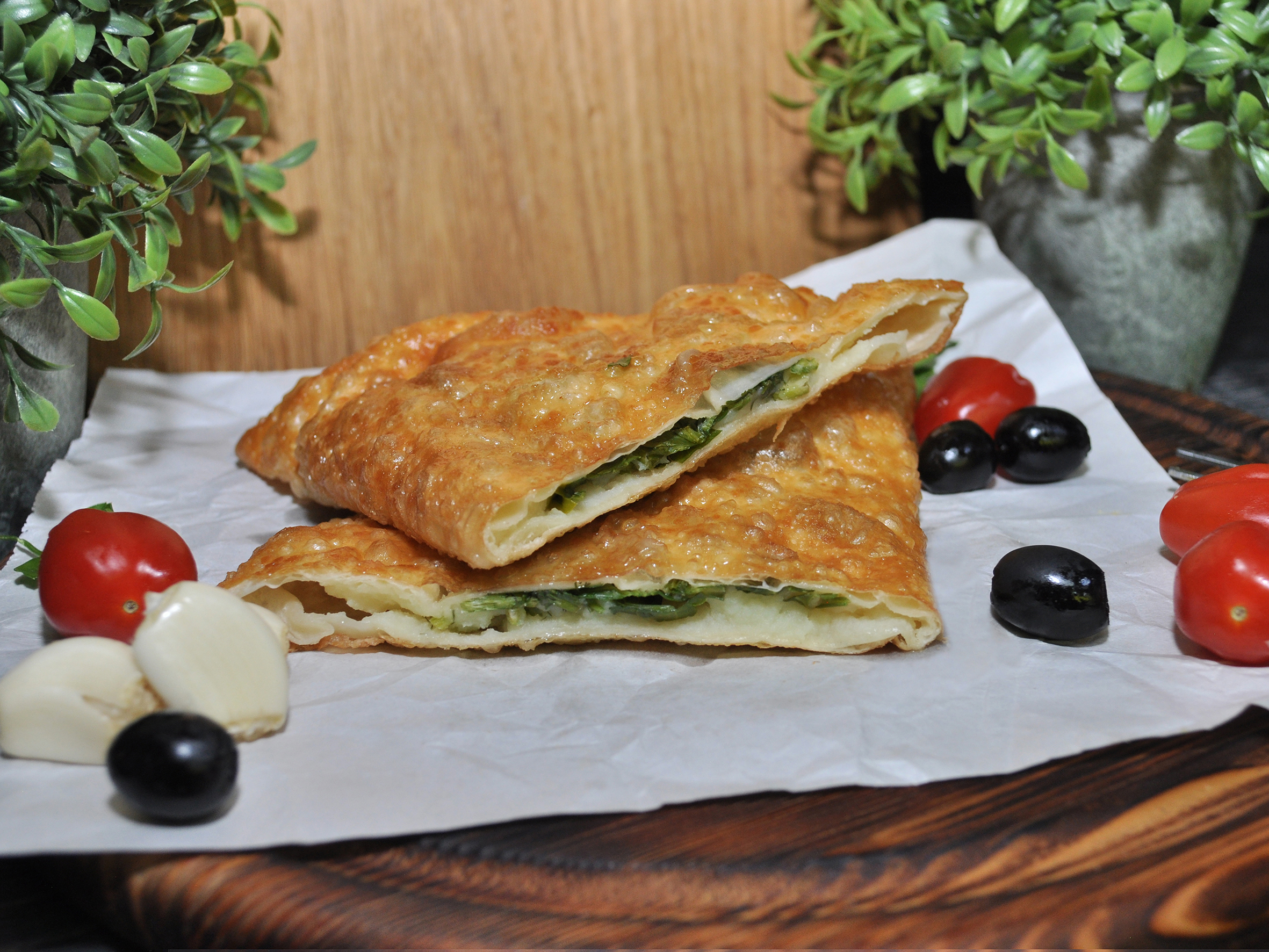 Чебурек картофель и зелень