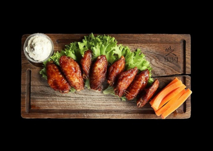 Куриные крылышки в соусе Jack Daniels