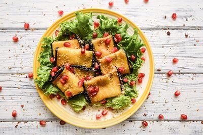 Баклажан с грецким орехом и гранатом