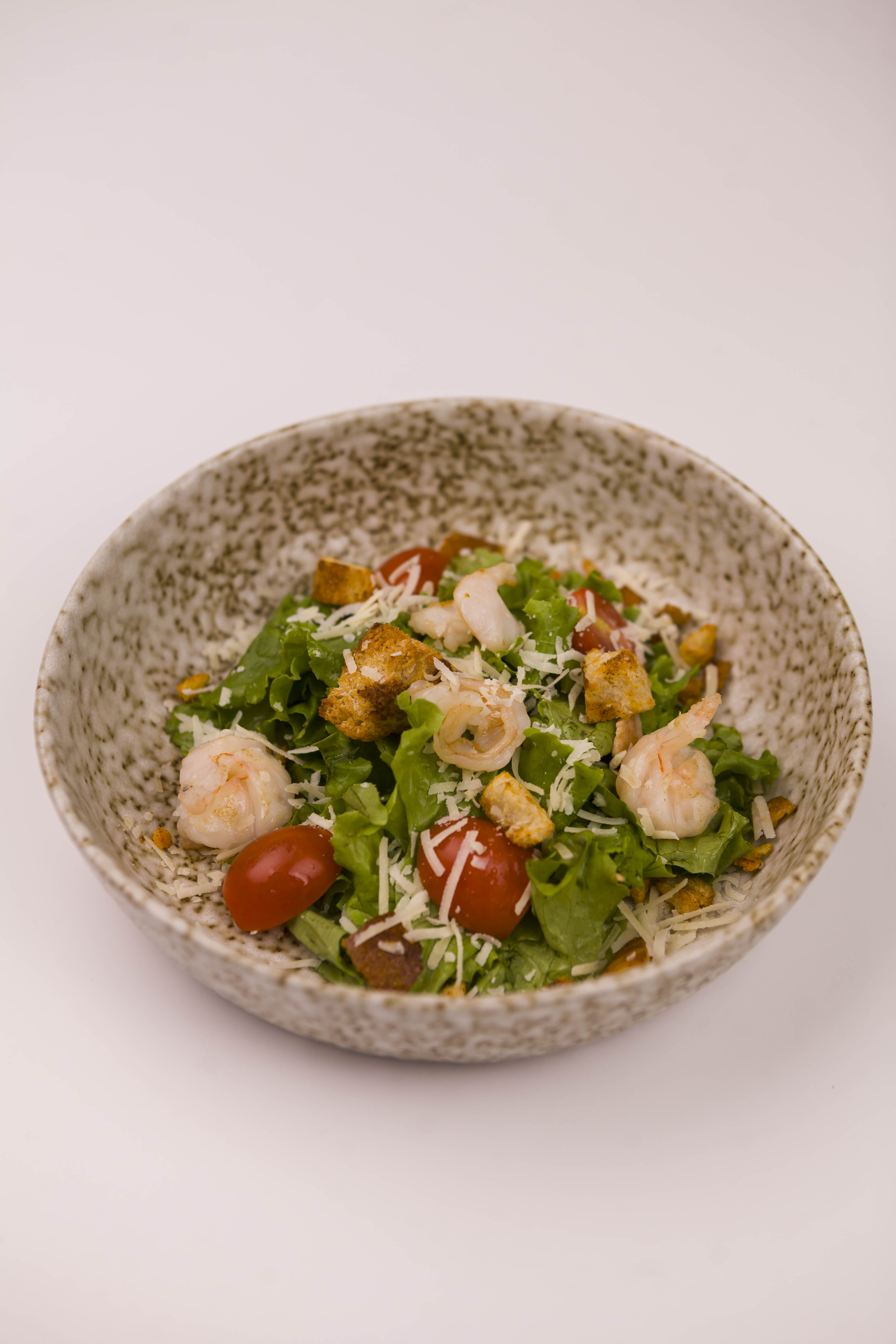 Салат Цезарь с креветкой