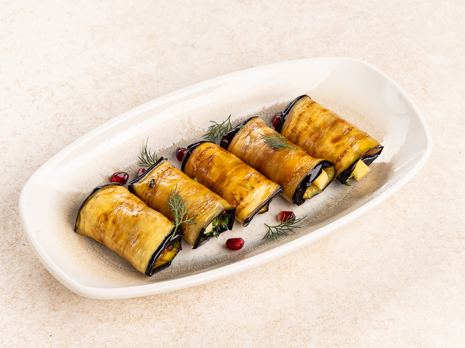 Рулетики из баклажанов