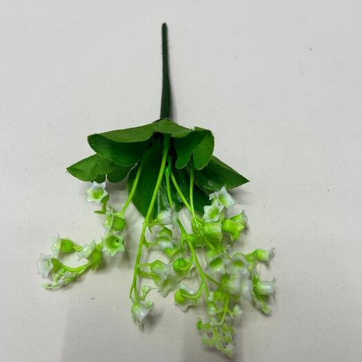 Искусственные ландыши