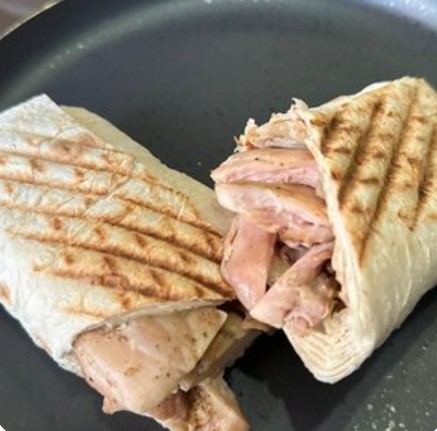 Шашлык из курицы в лаваше