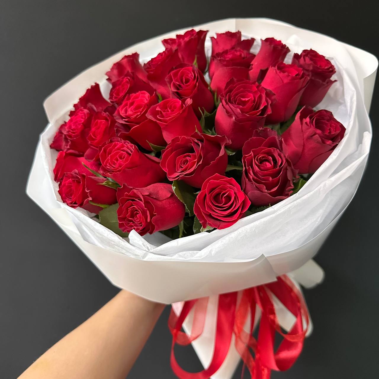 Букет из 25 бордовых роз 40 см