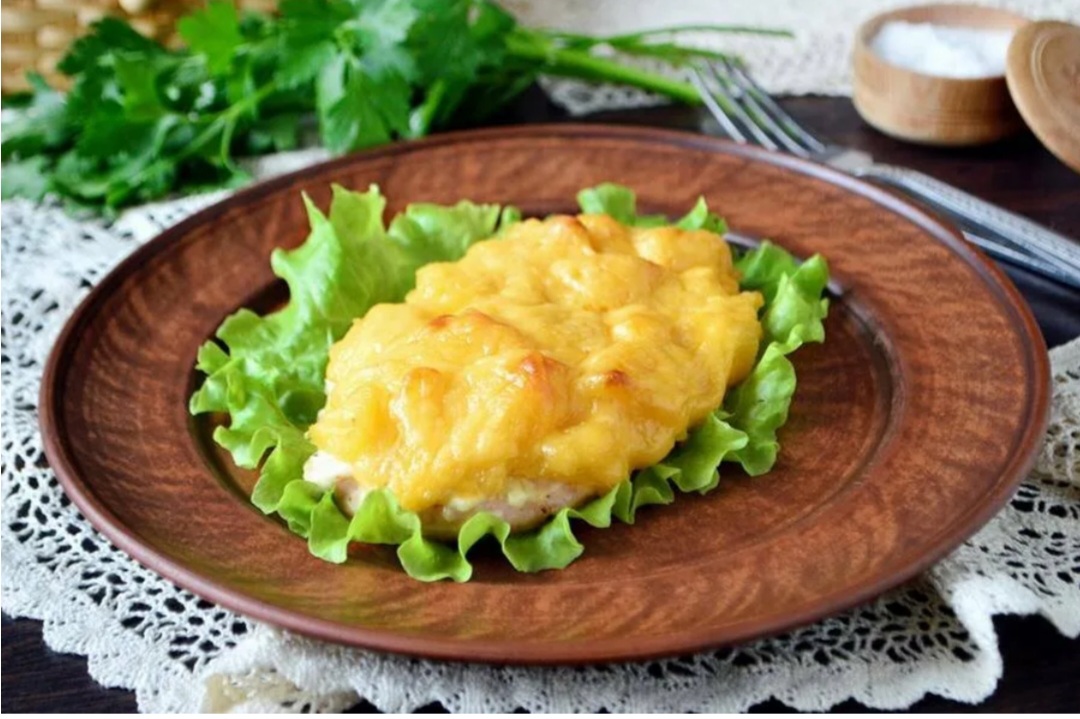 Грудка с ананасом