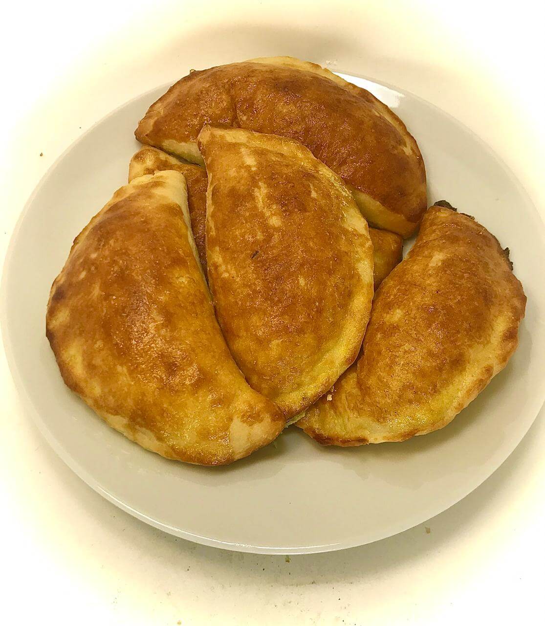 Слойка с грушей, 95 гр
