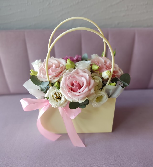 Коробка с цветами