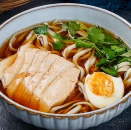 Куриный суп с яйцом