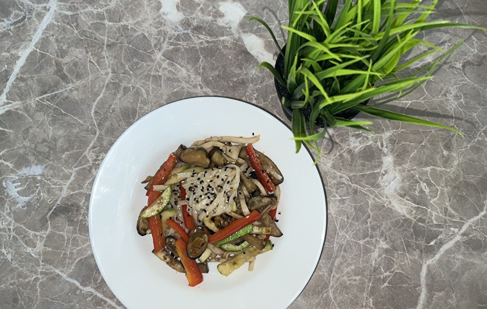 Wok с морепродуктами