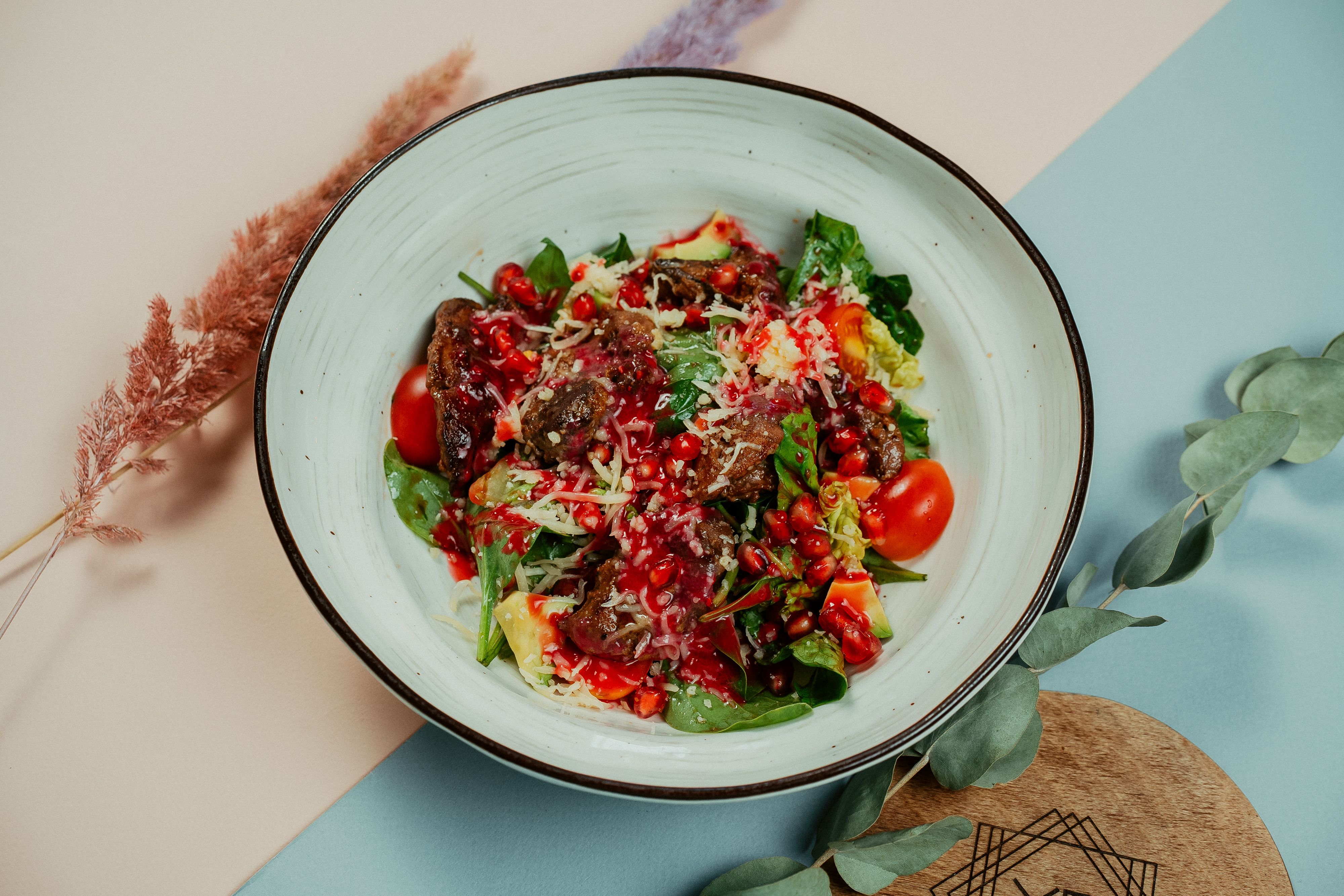 Салат с куриной печенью