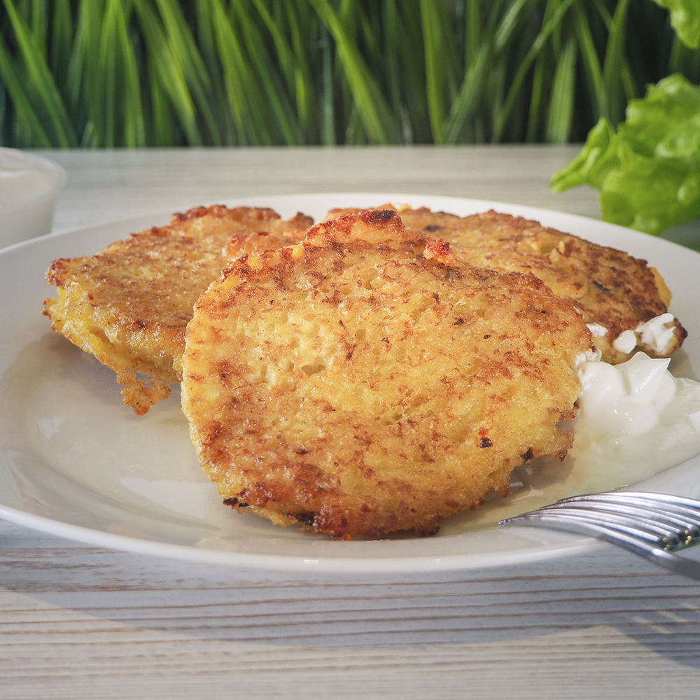 Драники со сметаной