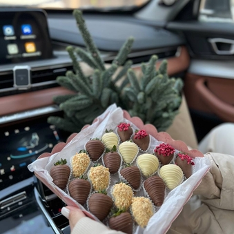 Наборы клубники в шоколаде (№ 12, Набор из 8 штук)