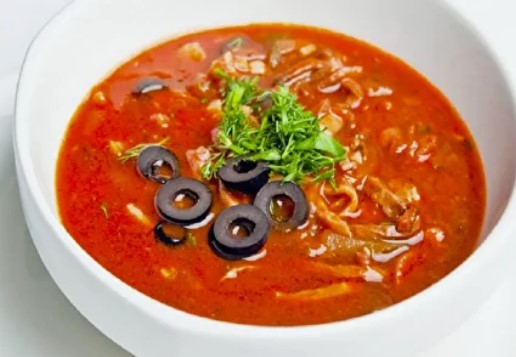 Солянка сборная мясная