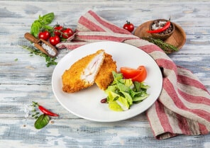 Куриная грудка кордон блю