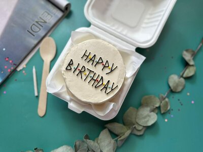 Бенто-торт Happy Birthday с точками мини