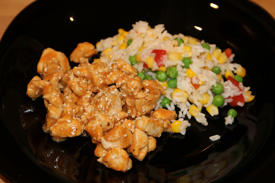 Курица с рисом и овощами