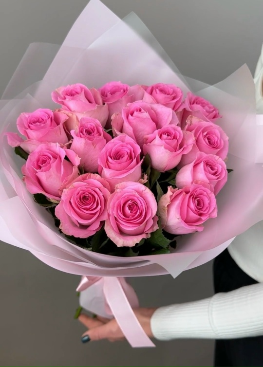 Букет из нежных розовых роз