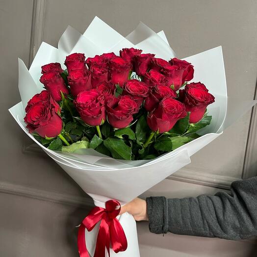 Роза красная 60 см 25 штук