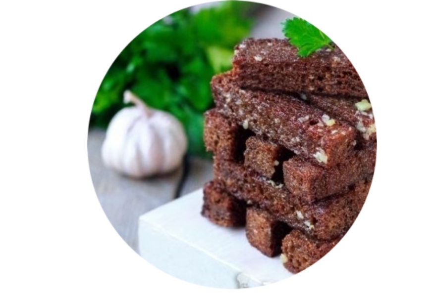 Гренки пикантные с куриными крыльями
