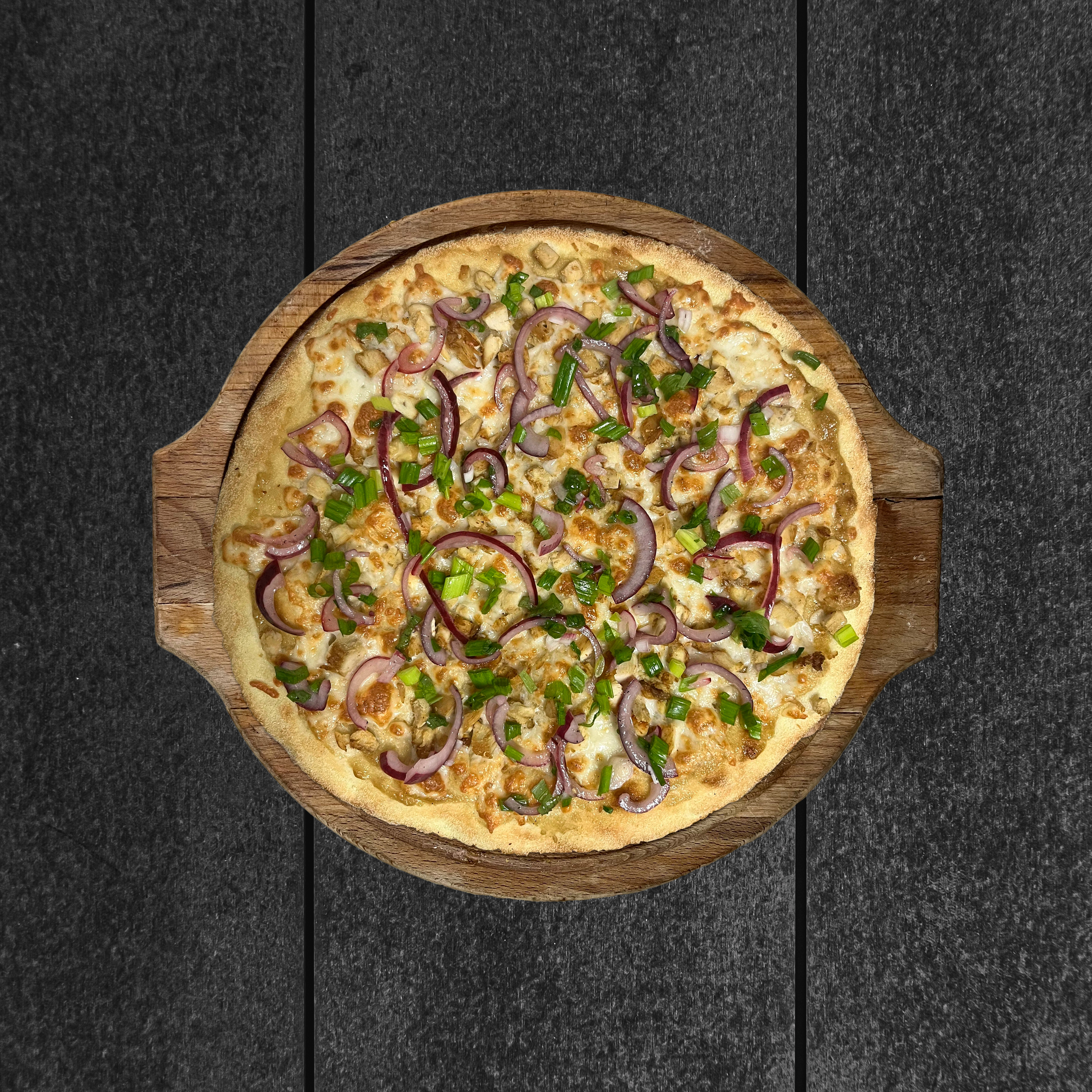 Нежная курица с луком