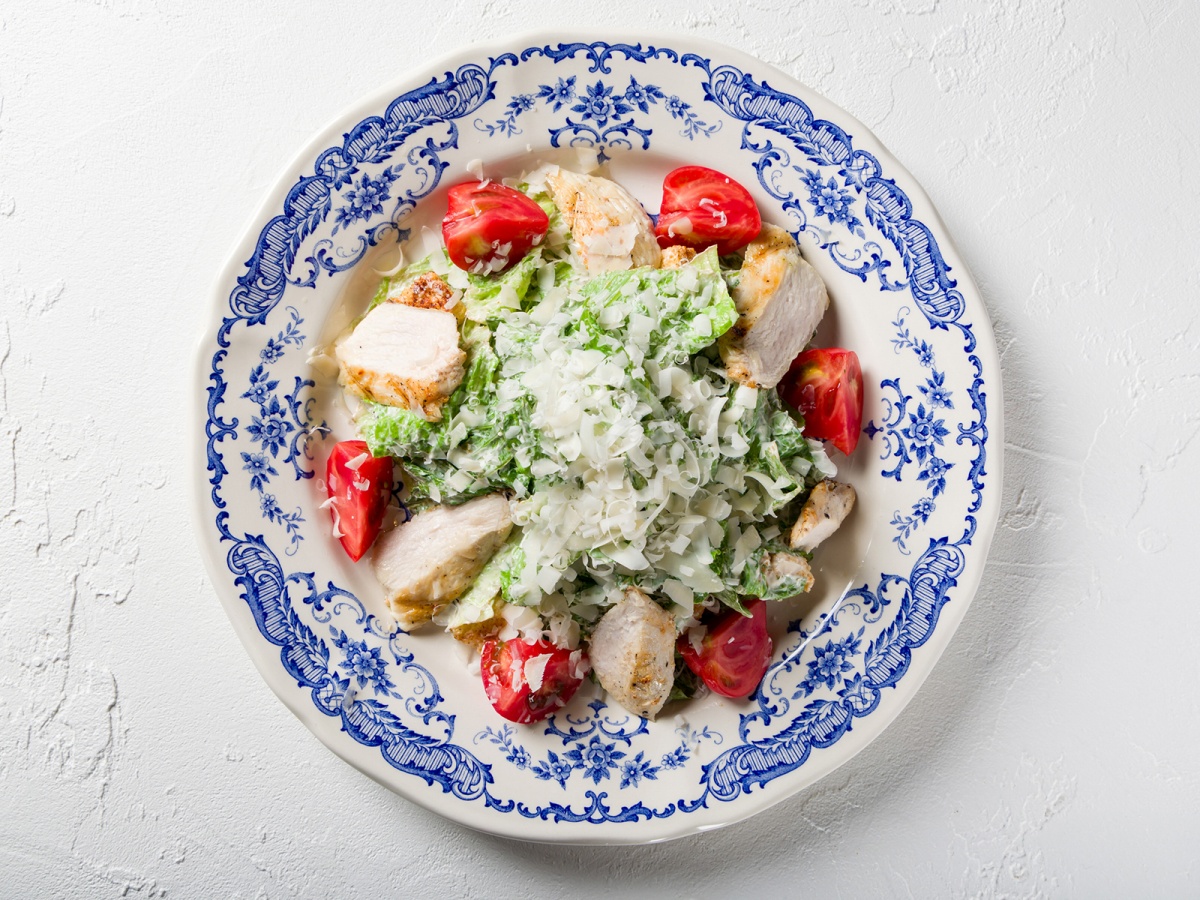 Цезарь с курицей