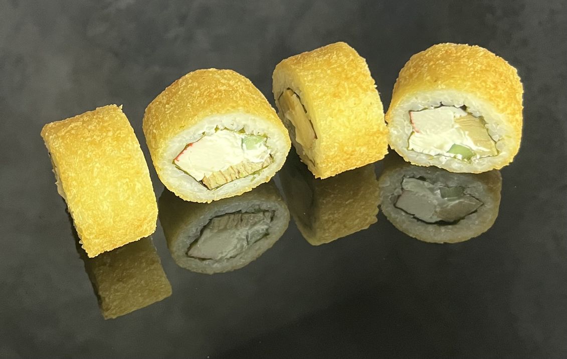 Горячий ролл с крабовой палочкой 8шт