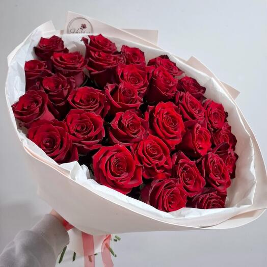 Шикарный букет из премиальных эквадорских роз