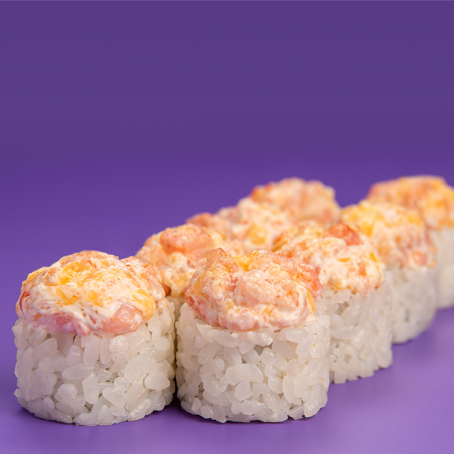 Запеченный ролл с креветкой