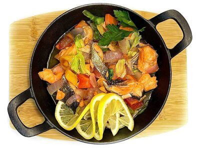 Форель с овощами