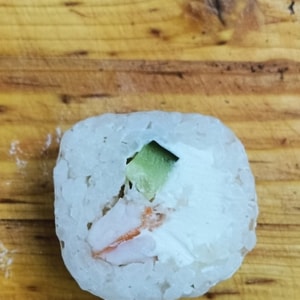 Креветка в рисовой бумаге 1 шт