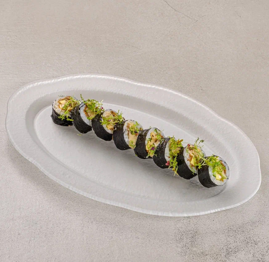 Ролл спаржа и вешенка