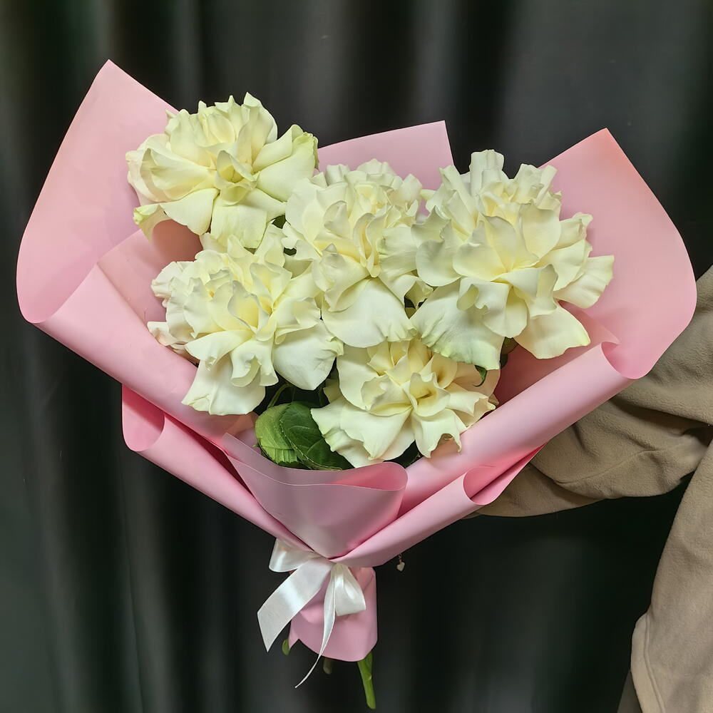 Букет из 5 французских белых роз для мамы (код 159)