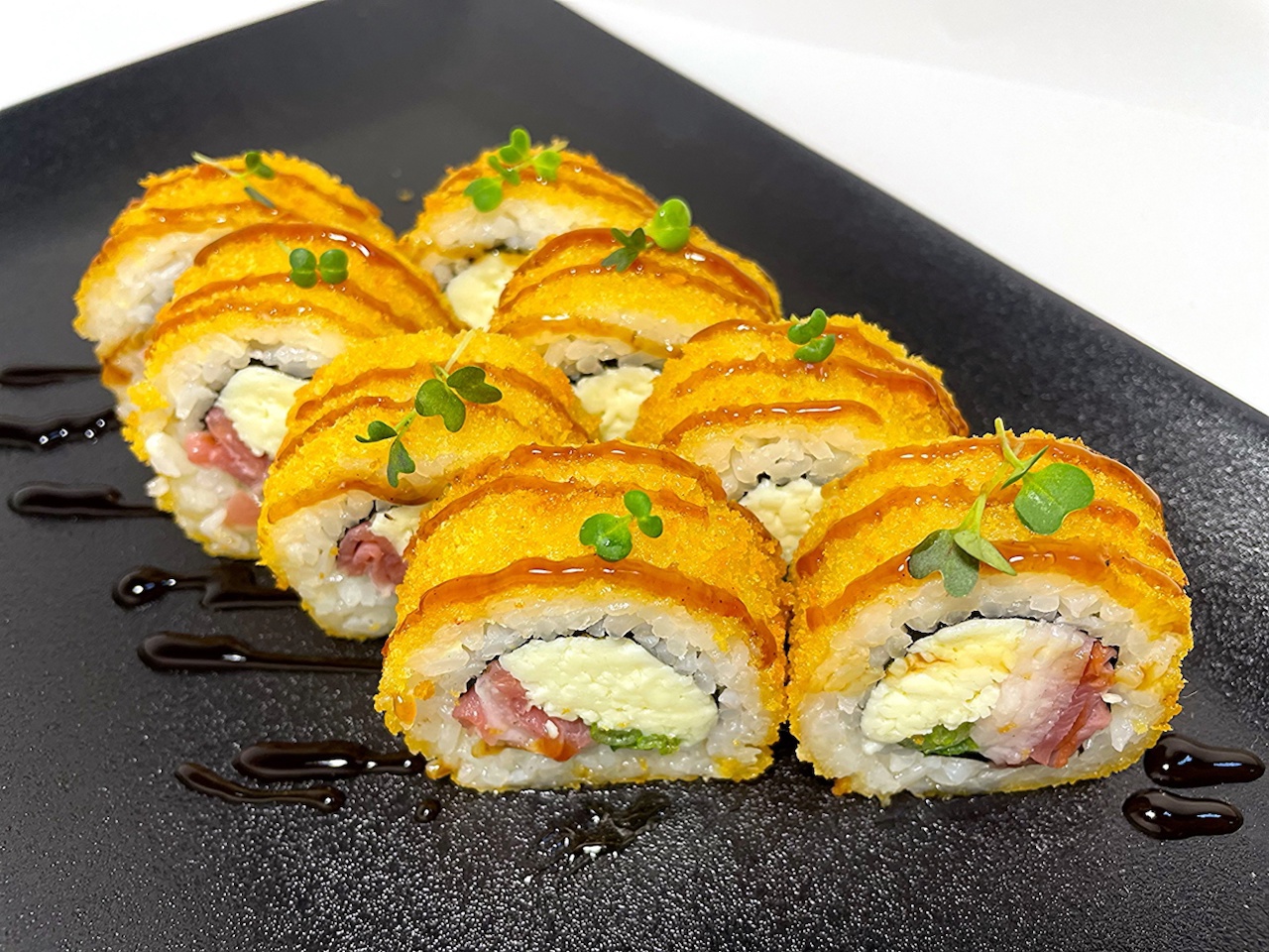 Ролл Американский с беконом