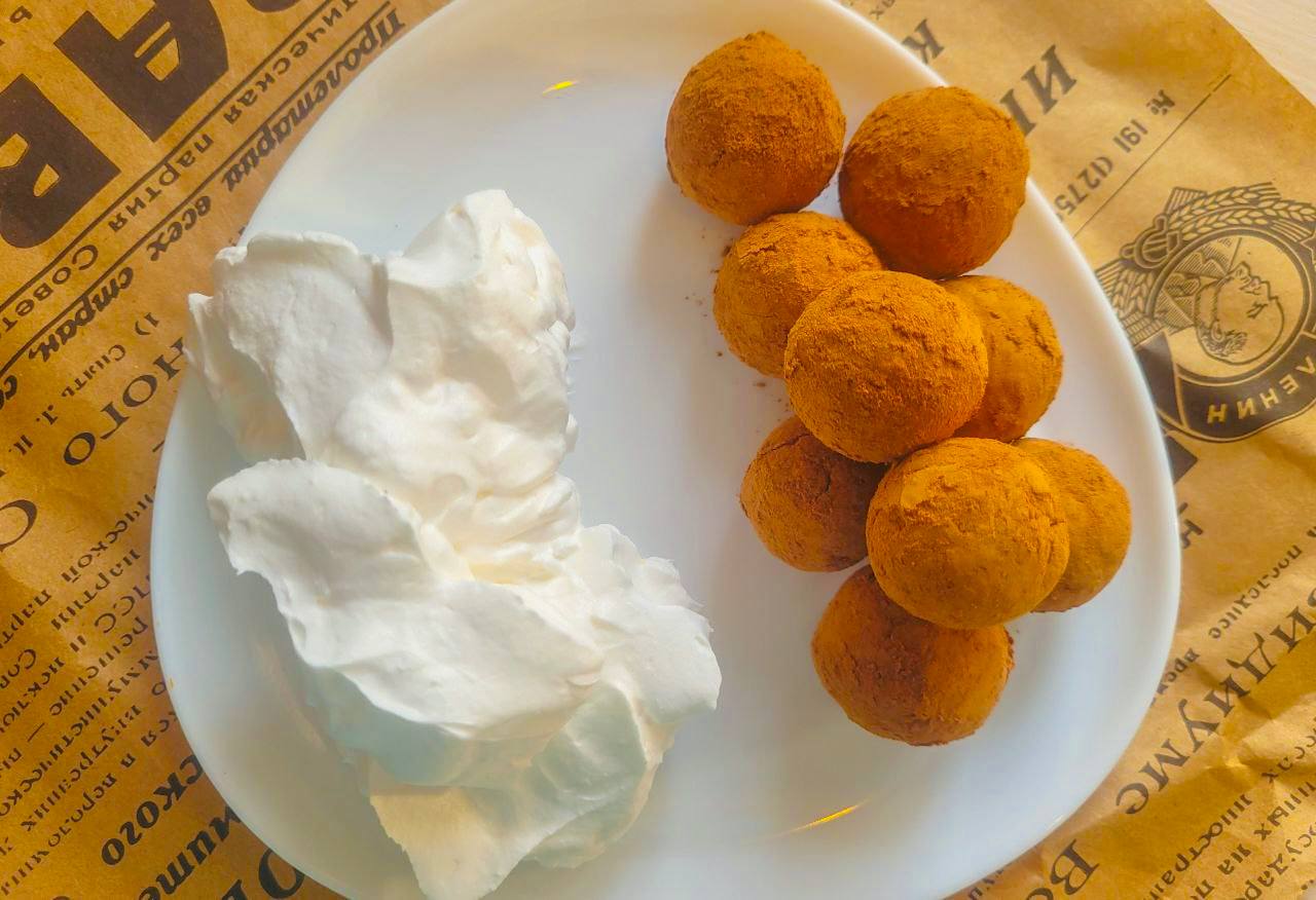 Тирамису трюфели со взбитыми сливками